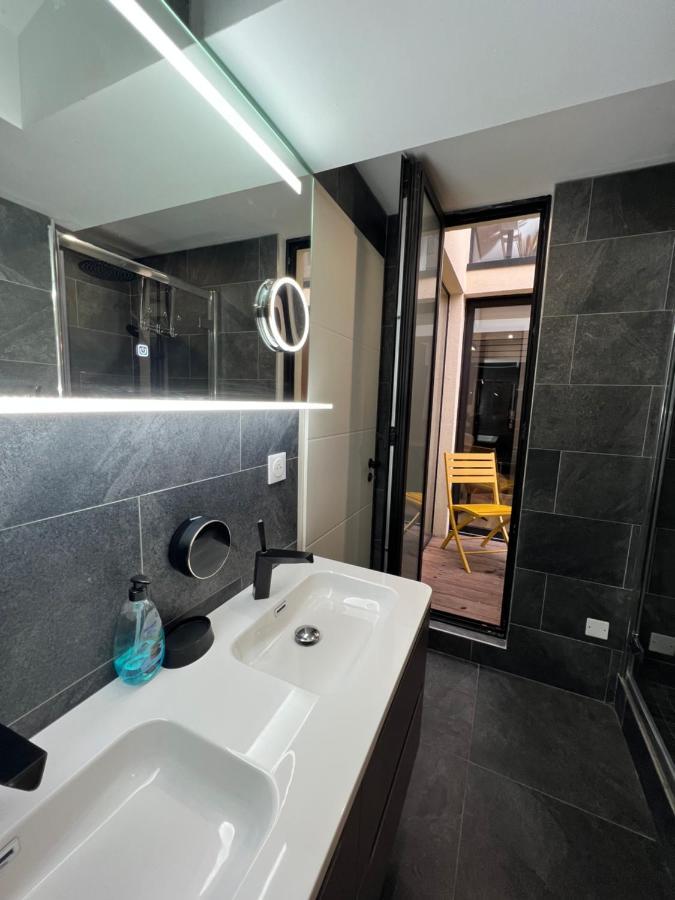 Les Suites De Stanislas Jacuzzi & Spa Nancy Esterno foto